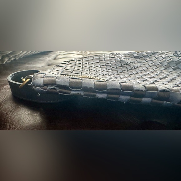 Clare V Grande Fanny - Picture 15 of 16